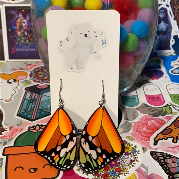 5/$25 Butterfly Earrings